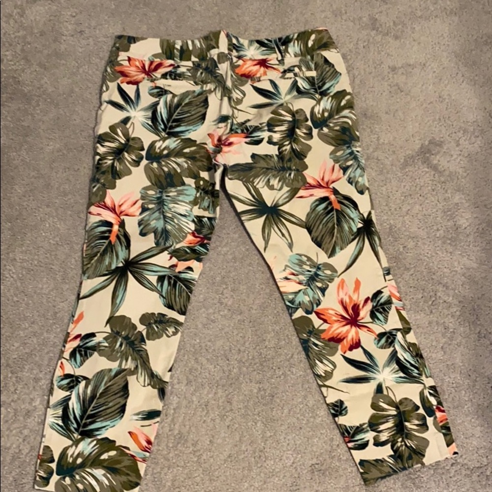 NY & Co Cropped Pants